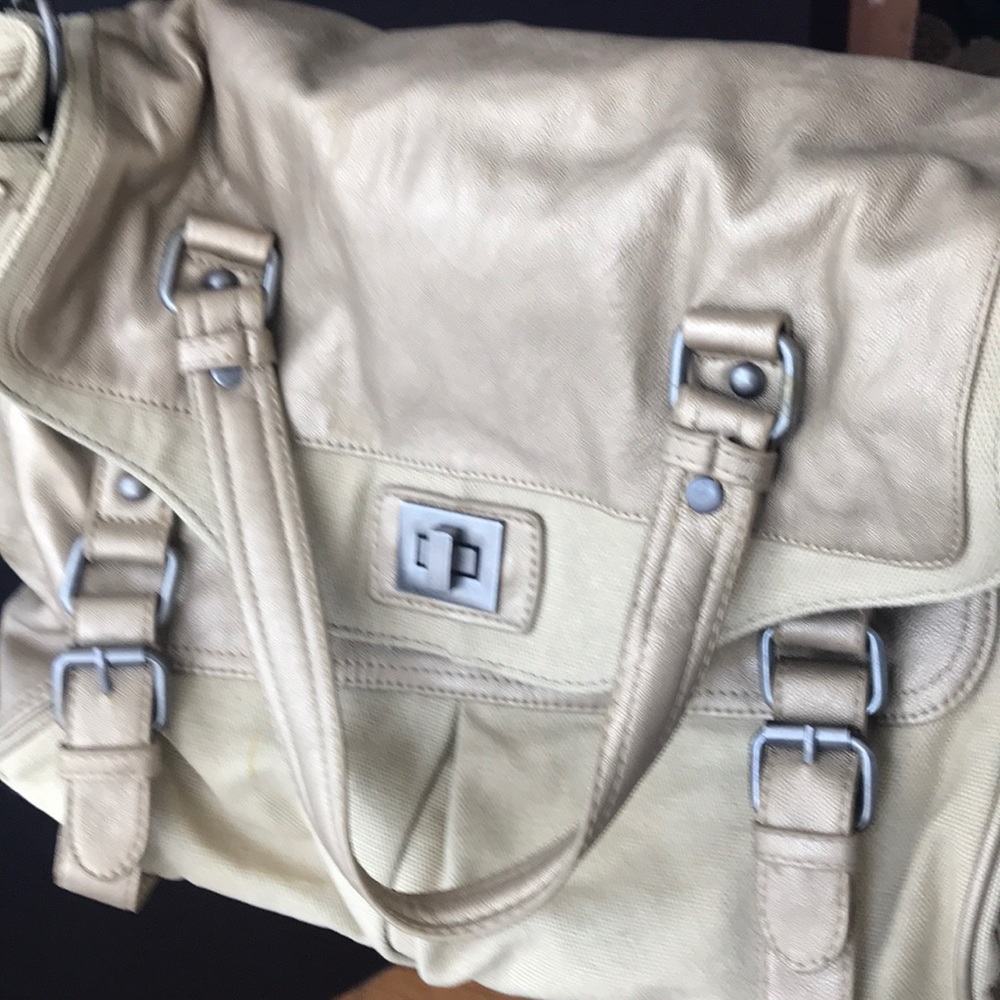 Bag - Picture 2 of 5